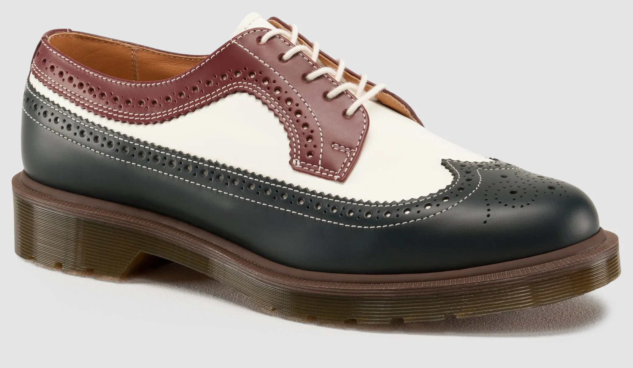 Certainly! An optimized title for the product could be:

Mens Cherry Brogue Oxford Shoes - BWC Style, Classic Design

Let me know if you need further assistance!